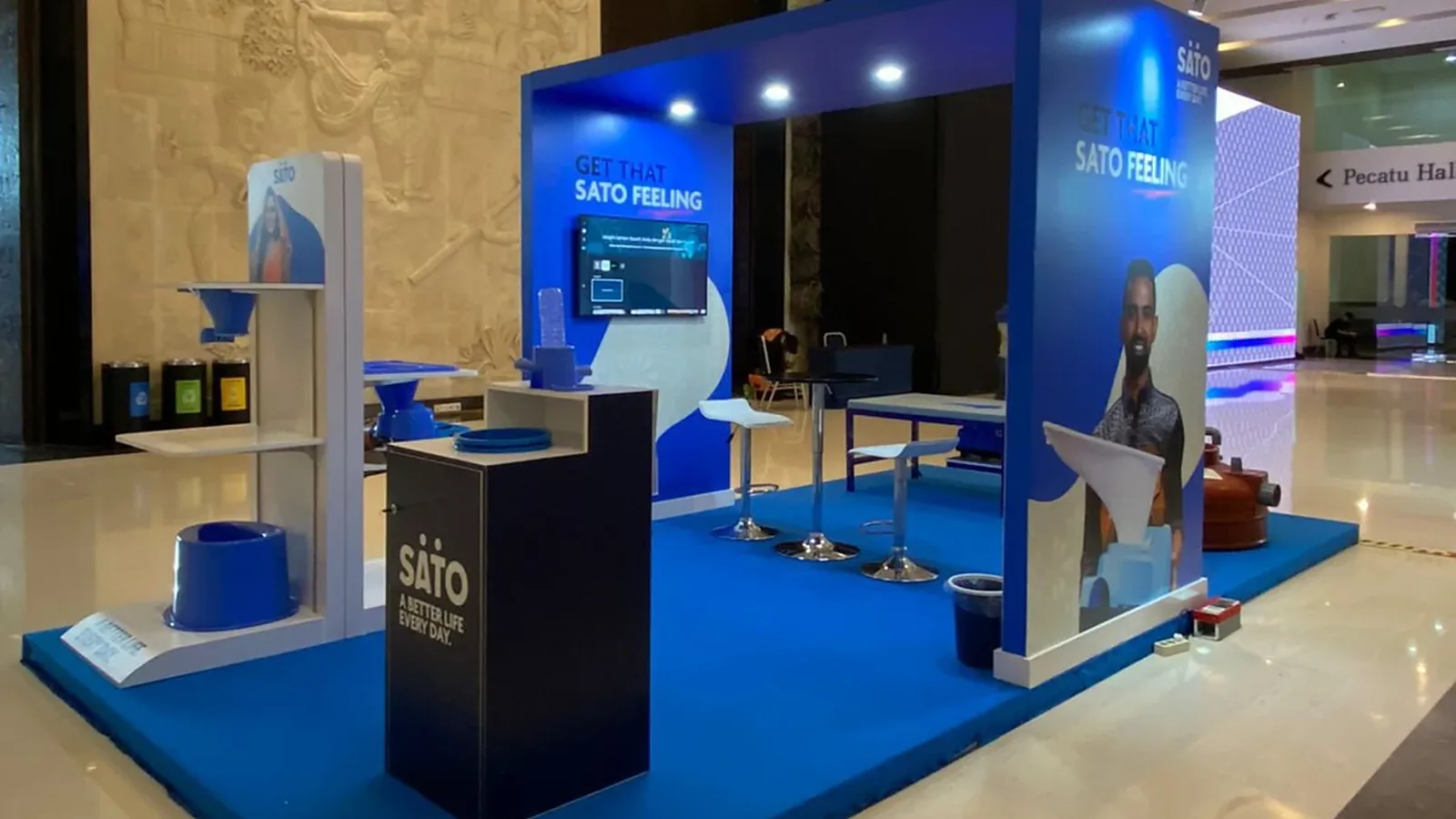 SATO exhibition booth